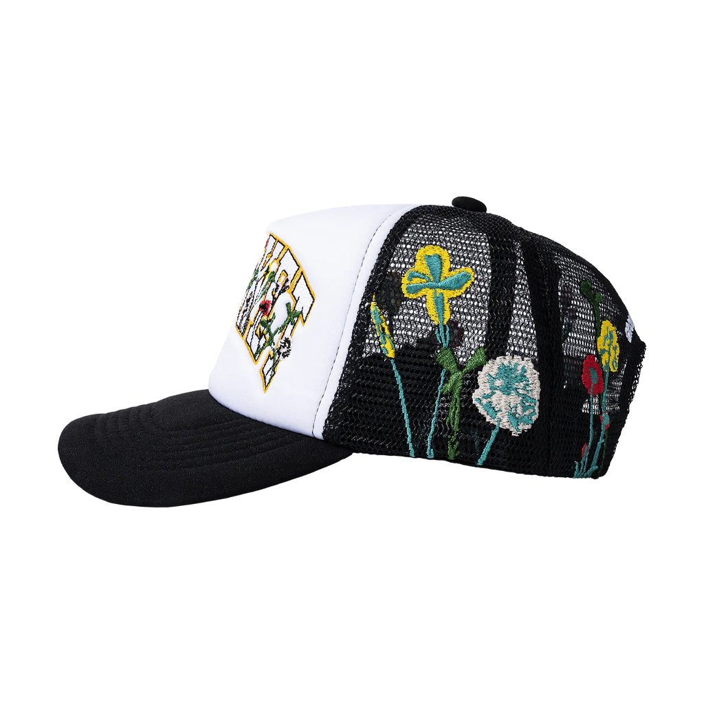 Market bouquet trucker hat