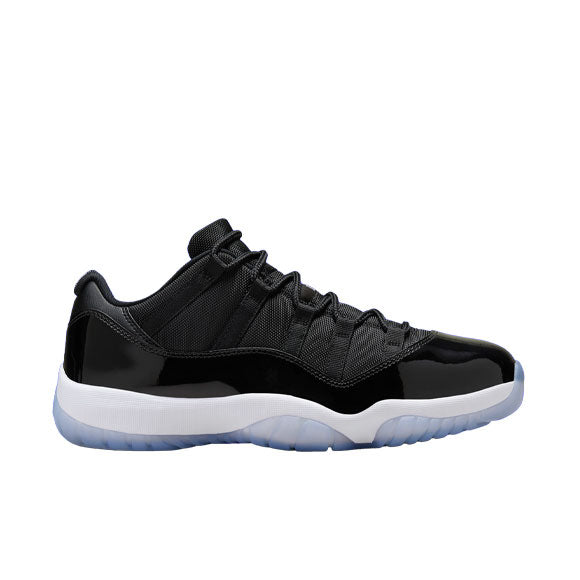 Jordan 11 low space jam