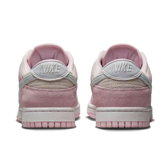 Nike dunk low women’s pink foam