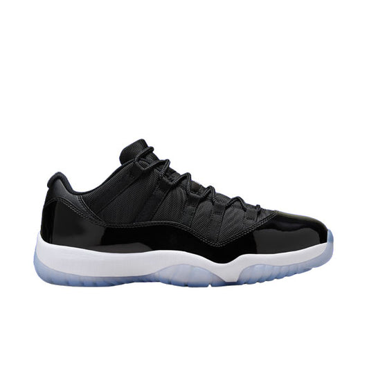 Jordan 11 low space jam