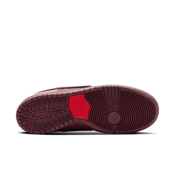 Nike sb dunk low city of love burgundy crush